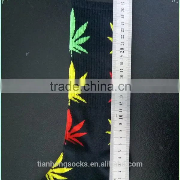 Hemp Leaf Retro Popular High Quality Man Bulk Cotton Socks China Zhejiang Tianhong Socks Factory photo-6