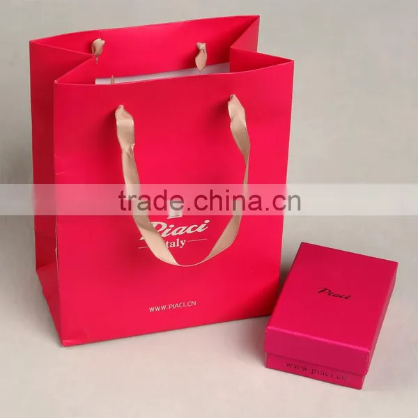 250gsm Coated Paper Hand Bag Rose Red Paper Bags for Ornament photo-6