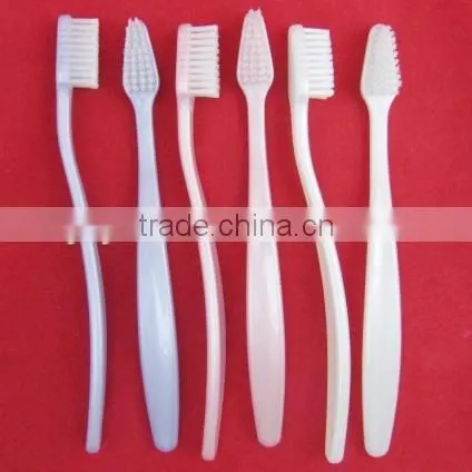 Custom Disposable Toothbrush PP Handle Sharpen Bristles