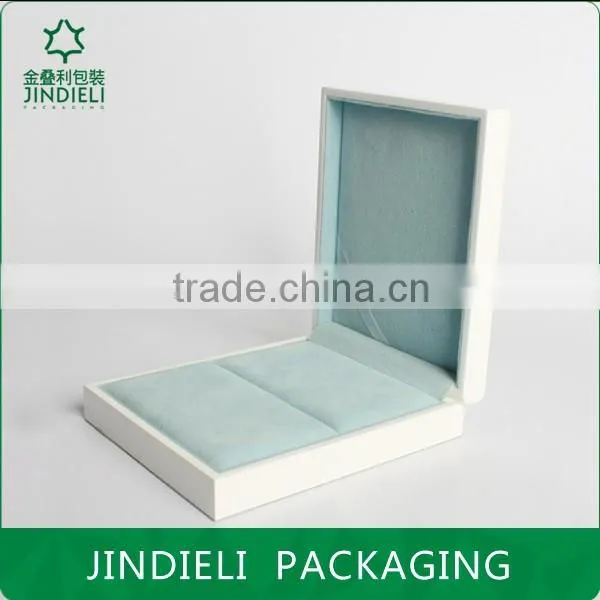 Magnetic Closure Cosmetic Gift Set Packaging Box photo-3