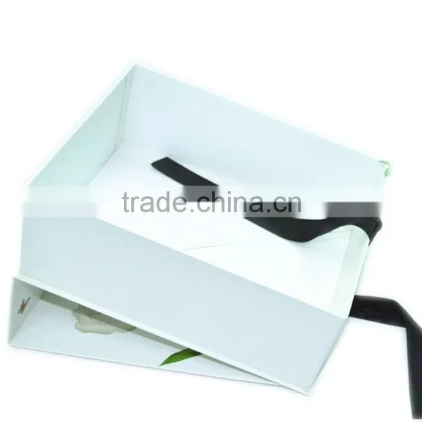 Hot Selling High Quality Cardborad Folding Shoes Box Customized photo-4
