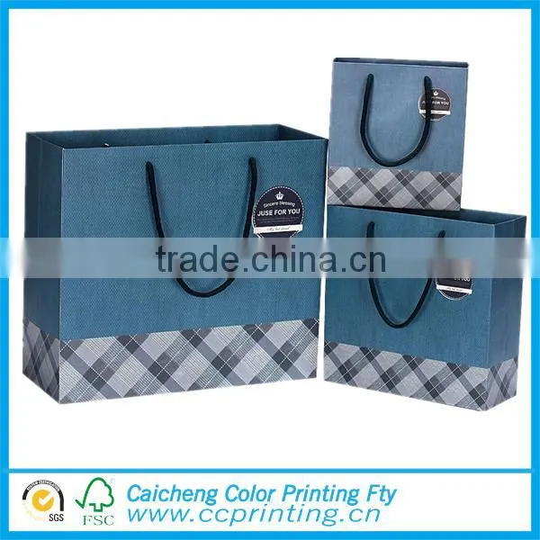 Christmas Holiday Paper Gift Store Packaging Shopping Bag photo-2