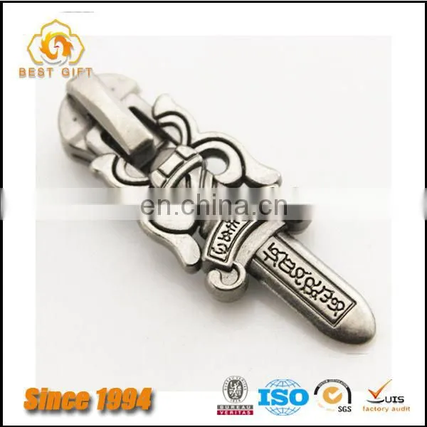 Wholesale Custom Cheap Hardware Accessories Jacket Gold Metal Bear Logo Zipper Sliders photo-6