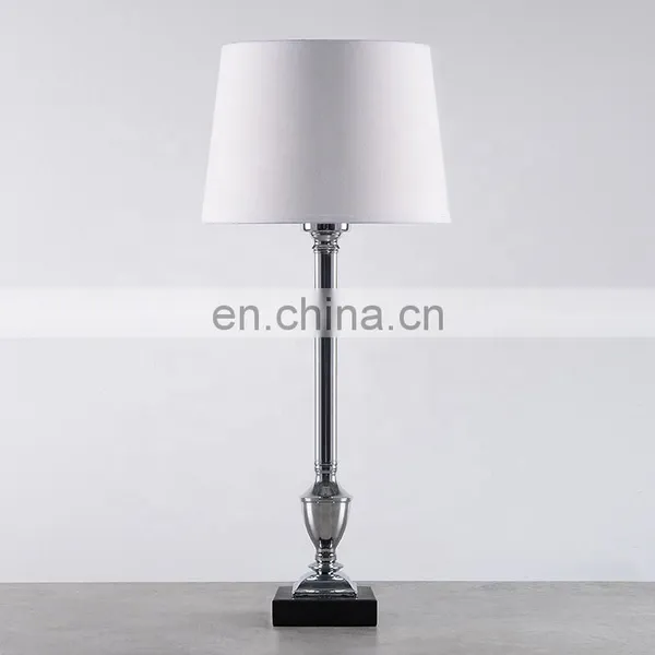 New Design Decoration Metal Desk Lamp and Modern Table Lamp photo-3