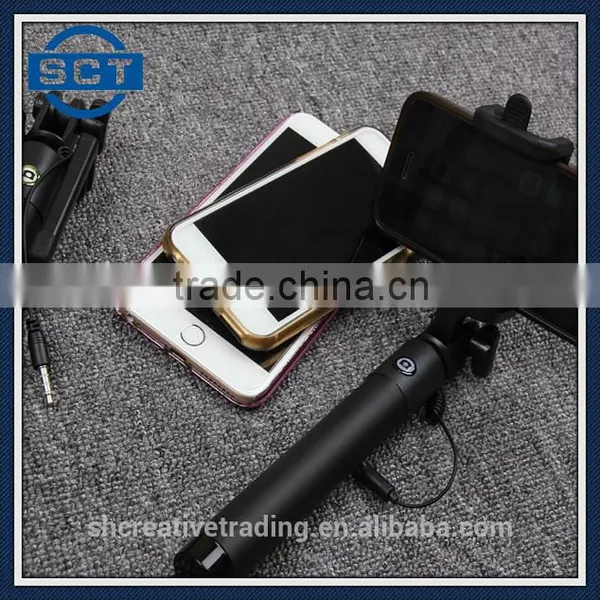 Wired Selfie Stick Monopod Built-in Remote Shutter photo-3