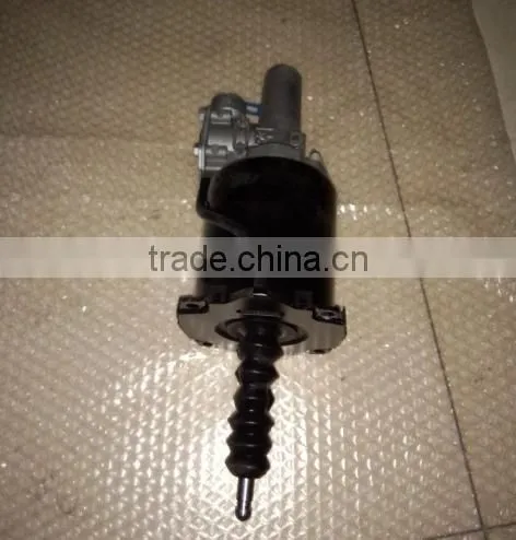 WG9725230041/2 Clutch Booster Cylinder for Sinotruk HOWO Spare Part photo-3