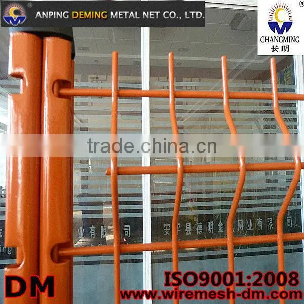 Polyester Coated/hot Dip Galvanized Curvy Welded Fence for Public Places and Buildings for Roads photo-4