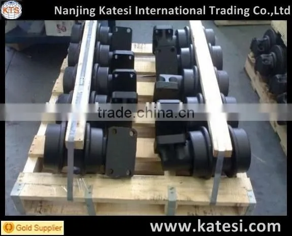 Excavator and Bulldozer Carrier Roller Pc200-7 PC300 PC400 PC450 PC650 PC1250 Carrier Roller photo-2