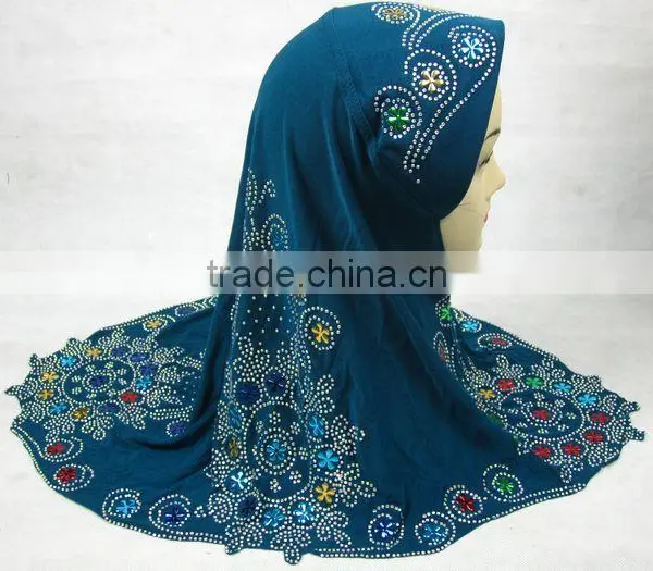 A525 Polyester Beautiful Muslim Hijab photo-2