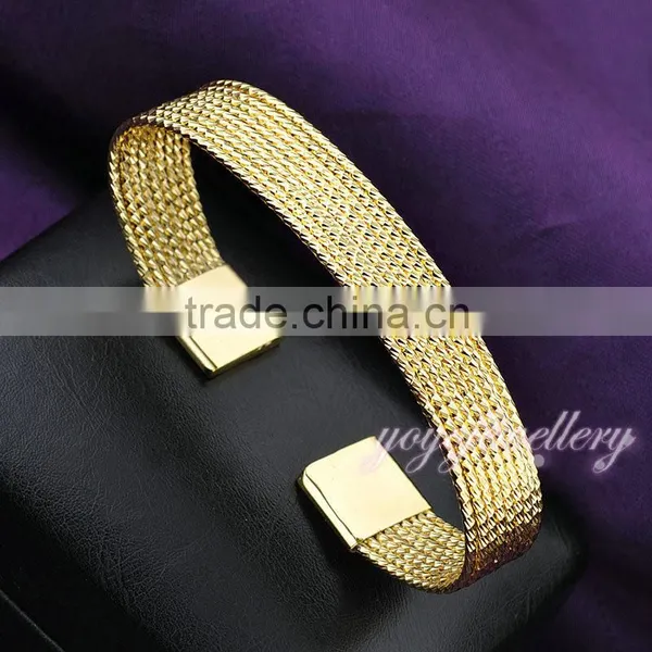 Wholesale Handlet Palm Cuff Bangle photo-5