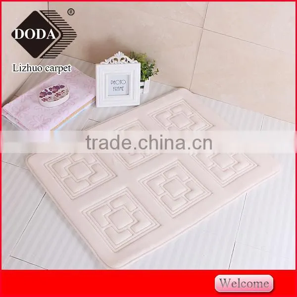 Luxury Polyester Yarn Anti Slip Pvc Carpets and Rugs photo-3