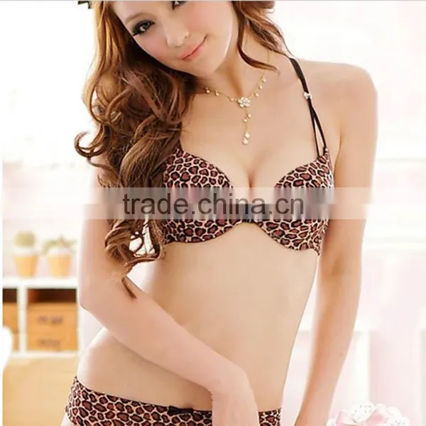 Low Price Wholesale Girl Front Closure Bra and Panties photo-4