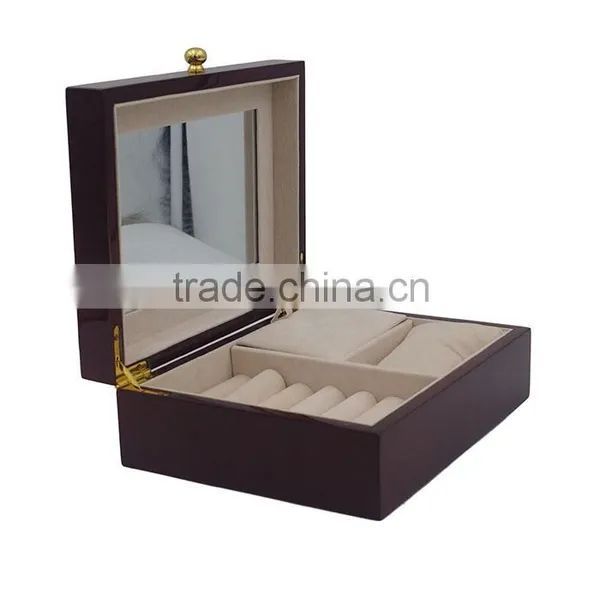 Small Wooden Gift Packaging Box With Lock photo-3