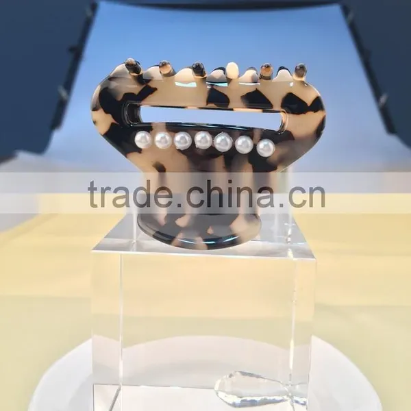 6 Teeth Handmade Pearl Decorative Hair Claw 2015 New Design Hollow Out Magic Clamps Chinese Suppliers for Fashion Claws photo-4