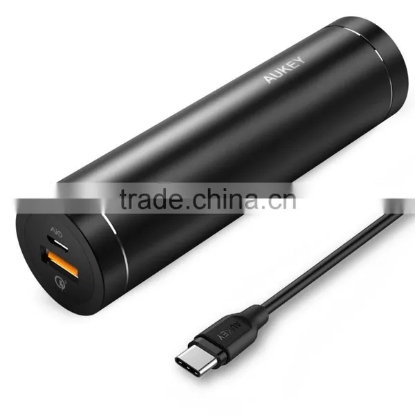 High Capacity AUKEY 5000mAh Quick Charge 3.0 Power Bank photo-2