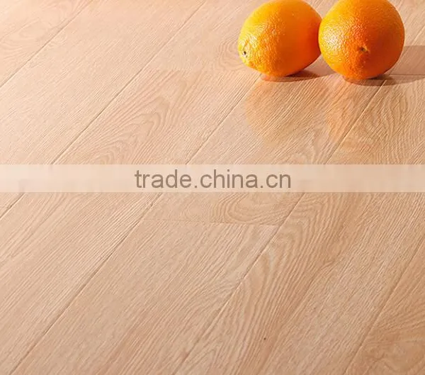 Arc-click Lock Popular Laminate Flooring 8mm Ac3 in China