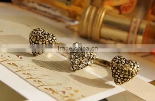 Fashion Three Hearts Are Connected New Rings photo-2
