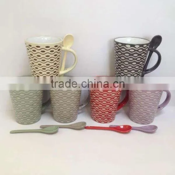 China Supplier Ceramic Mug and Best Home Glazed Porcelain Travel V-Shape Mug ,with Spoon photo-3
