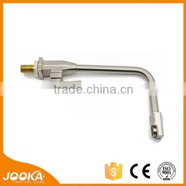 China Manufacturer Vertical Thermostatic Vernet Kitchen Faucet photo-4