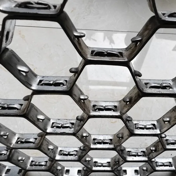 High Strength Hexmetal for Loading Docks/ Ramps/High Traffic Aisles photo-4