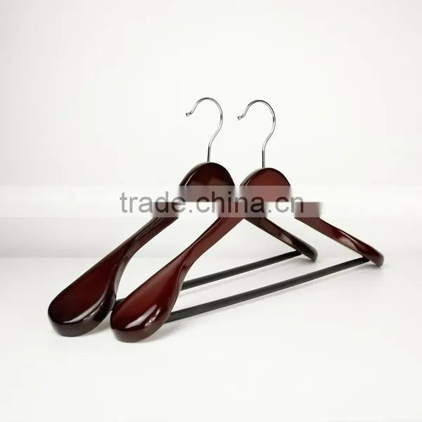 European Hanger photo-3