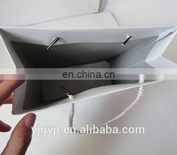 Cheap Glossy White Shopping Paper Bag photo-3