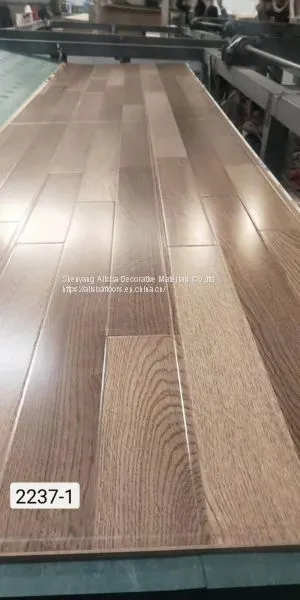U-groove 8mm Laminate Flooring photo-3