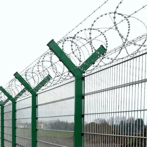 PVC Coated Double Wire Mesh Fence 0.63-3.0m Height for Industrial Use photo-4