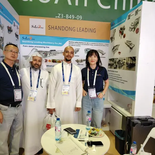 2026 New Design Palm Dates Brush Polishing Cleaning Machine Automatic Industrial Date Palm Dry Cleaning and Polishing Equipment photo-4