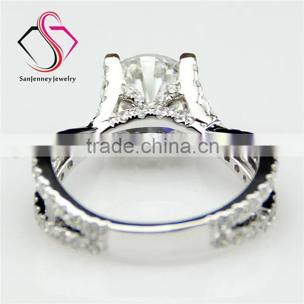 Round Brilliant Cut Moissanite 2CT 8.0mm Center 14k 18k White Yellow Gold Diamond Engagement Ring photo-2
