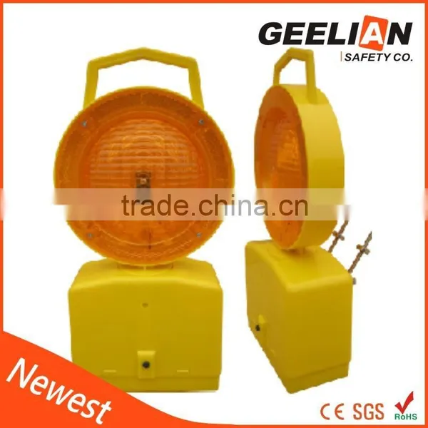 Solar Amber Warning Traffic Cones Barricades Lamp photo-2