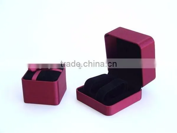 Luxury PU Leather Necklace Gift Box Wholesale photo-4
