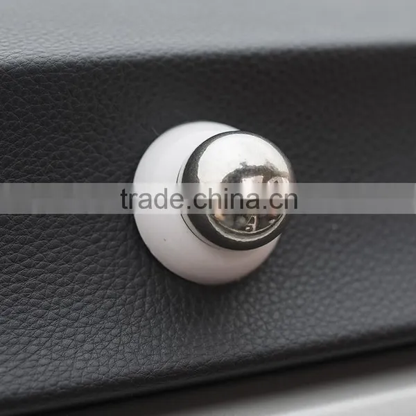 Hot Sale Universal Magnetic Car Holder Smart Phone Holder photo-3