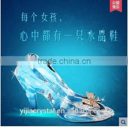 Factory Directly Wholesale Price Fantastic European Design Crystal Shoes for Wedding Gift photo-3