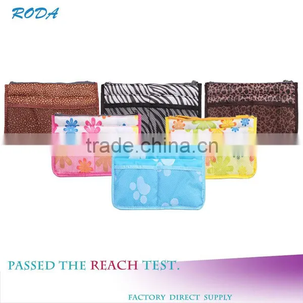 2015 Fashion Style 600D Fabric Foldable Printed Travel Cosmetic Bag photo-2