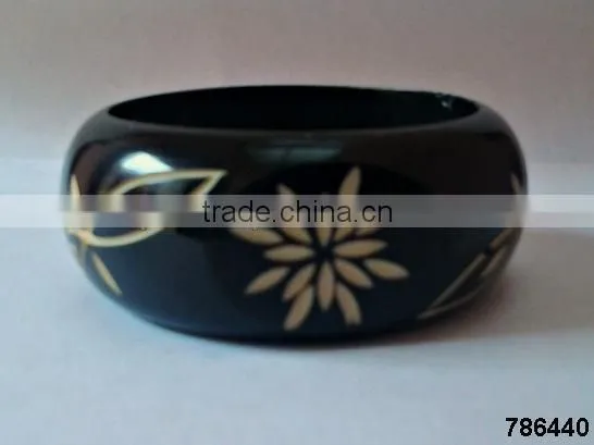 Indian Horn Fashion Bangle Bracelet With Bone Inlay
