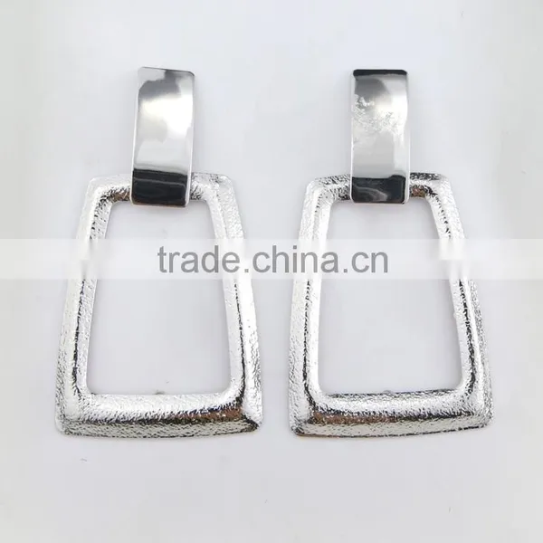 Spring Style Cheap China Metal Earrings