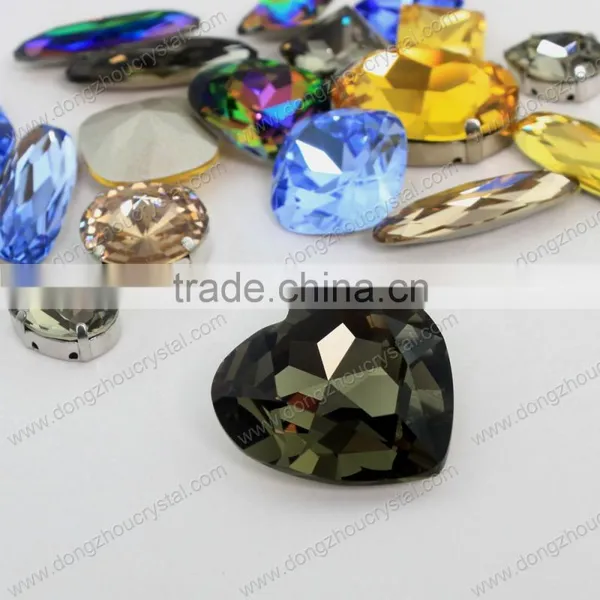 Fashionable Wholesale Heart Crystal Beads for Wedding Dresses photo-6