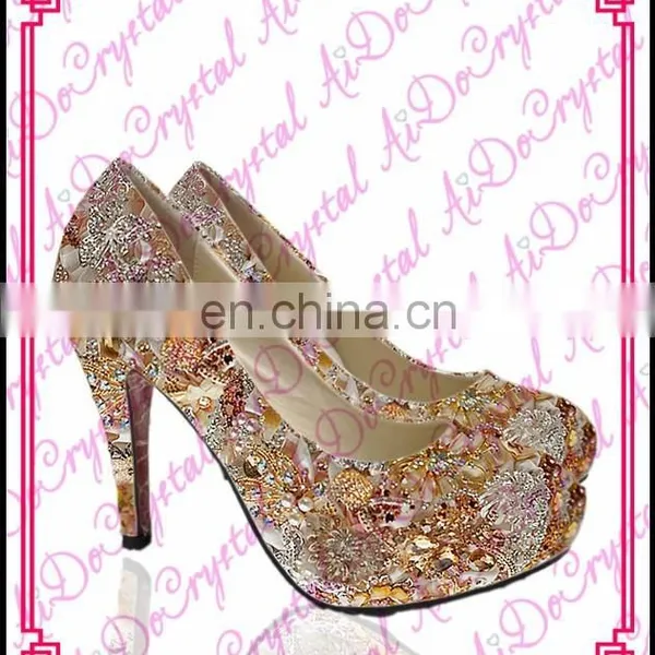 Aidocrystal Classic Embroidered Rhinestone Low Heel, Italian Fashion Women Shoes Summer Sandals