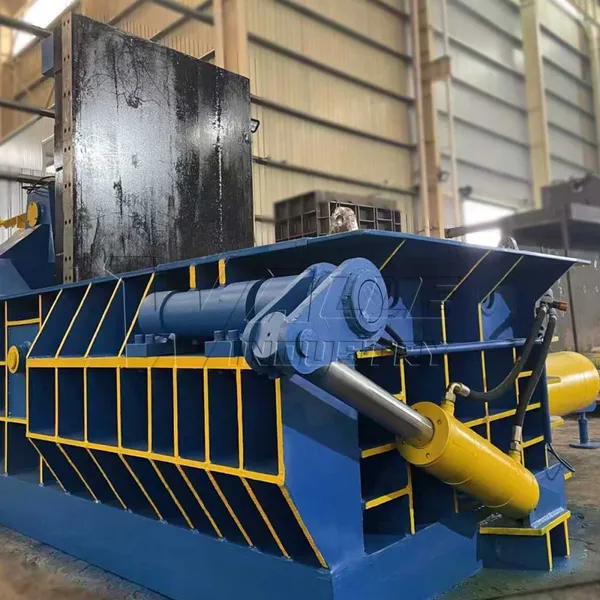 Vertical Liquid Waste Press Corrugated Paper Recycling Equipment Plastic Recycling Baler photo-3