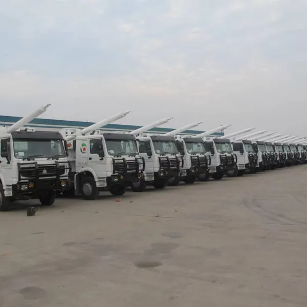 Sinotruk Howo Tractor Truck Log Transport Vehicle photo-4