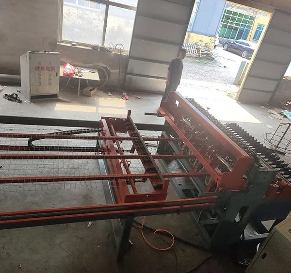 Modern Type 3-8 Fully Automatic Galvanized Round Wire Welding Mesh Welding Machine (2 Meters) photo-5
