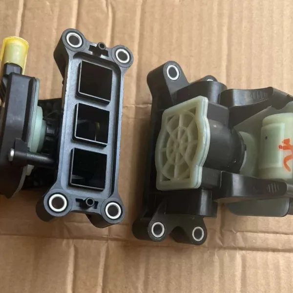 Li Auto L6 Thermal Management Integrated Three-Way Water Valve (Sanhua Automotive Components CV267 0124-0100262) photo-3