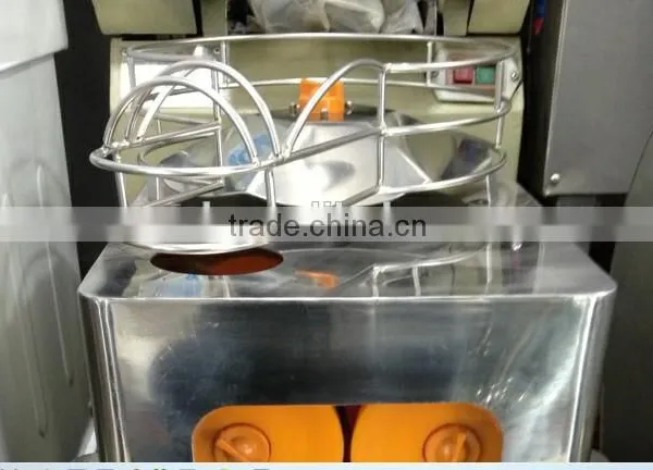 2000E-5 Fresh-Squeezed Orange Juicer Machine photo-3