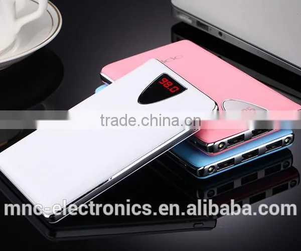 20000mAh Capacity 3 Usb Output Dual Led Lighting Digital Led Screen Wave Shape Design Customize Logo Printing Slim Power Bank photo-5