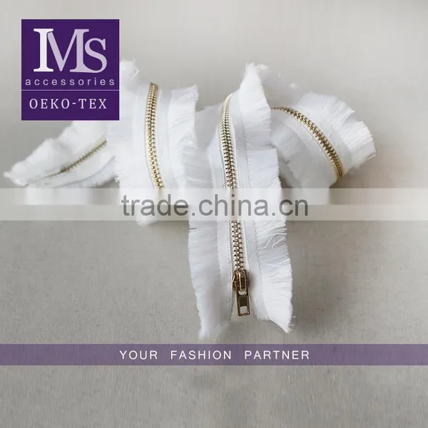 Wholesale Brass Teeth Color White Fringe Tape Auto Lock Slider Zipper