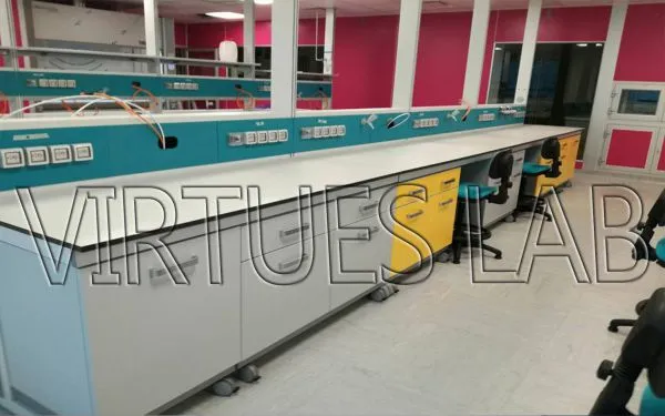 Laboratory Workbench photo-3