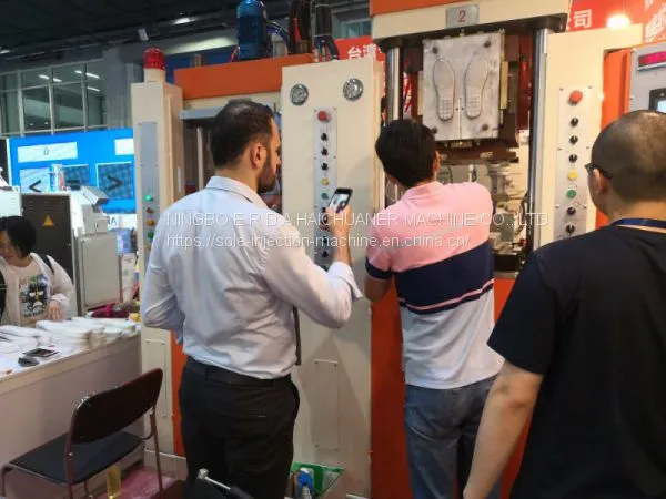 RUBBER/TPU/TR/TPR/ETR/PVC Double-colour Injeciton Machine photo-4