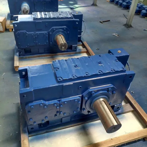 H1SH5 Industriegetriebe mit Gussgehäuse und einer Nennleistung von 30 kW