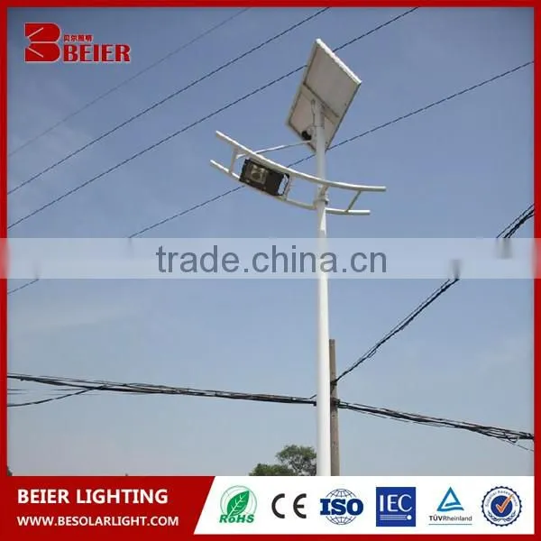 3 Years Warranty LED 70W Two Arm Solar Power IP65 Double Arm Led Solar Street Lamp photo-3